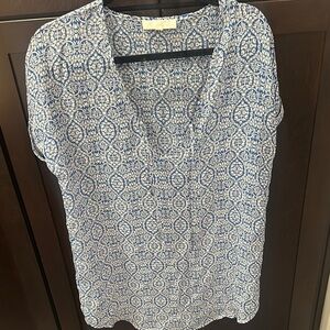 Francesca’s Blue and White Patterned Women's Coverup S/M